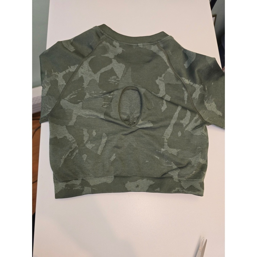 Gymshark Gorpcore Adapt Camo Seamless Long Sleeve Crop Top Women S - Picture 8 of 12